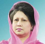 শ্রদ্ধা জানাতে বুদ্ধিজীবী স্মৃতিসৌধের পথে খালেদা জিয়া