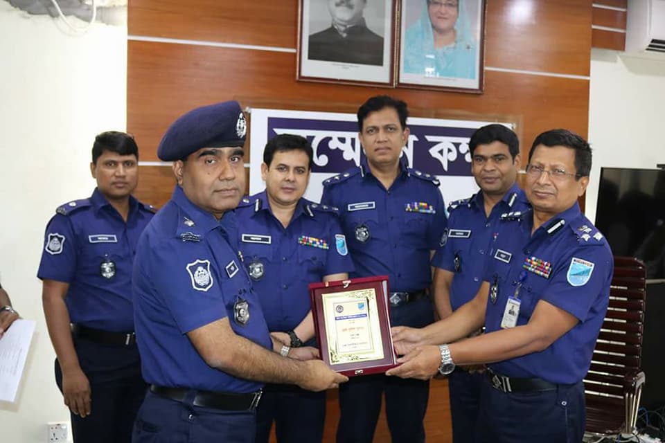 শাহ মজিান শাফউির ঢাকা রঞ্জেরে শ্রষ্ঠে পুলশি সুপার নর্বিাচতি