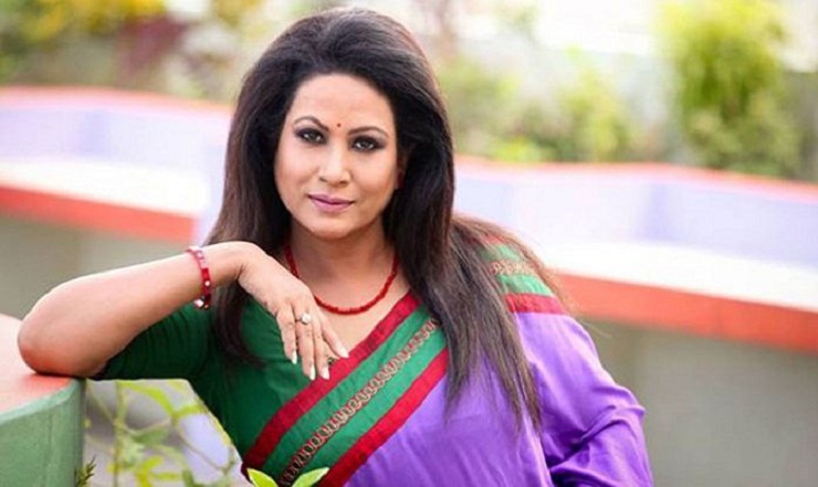 ব্যস্ততা চম্পারও কম নয়