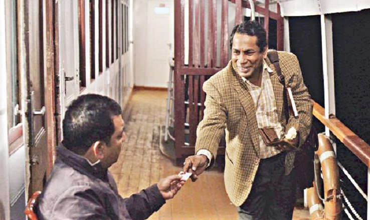 তৌকীর ব্যবসায়ী, মোশাররফ দালাল