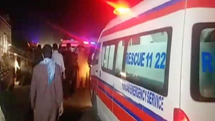পাকিস্তানে দুই বাসের সংঘর্ষে নিহত ১৯
