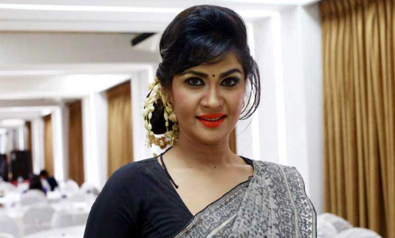 হিন্দি ছবিতে অভিনয় করছেন সিমলা