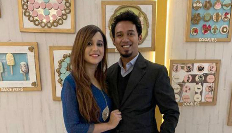 তৌসিফ মাহবুবের মাধ্যমে নেহালের সাথে পরিচয় হয় সাবিলার
