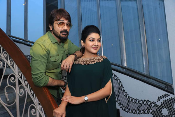নিজেকে অনেকটা বেশি চেনার গল্প ‘রবিবার’