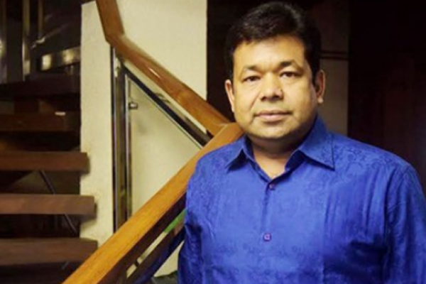 অঞ্জনার ‘স্বভাব পাকিস্তানি’ বলে ধিক্কার মনির খানের