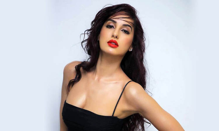 বন্দুকের আঘাতে আহত নোরা ফাতেহি
