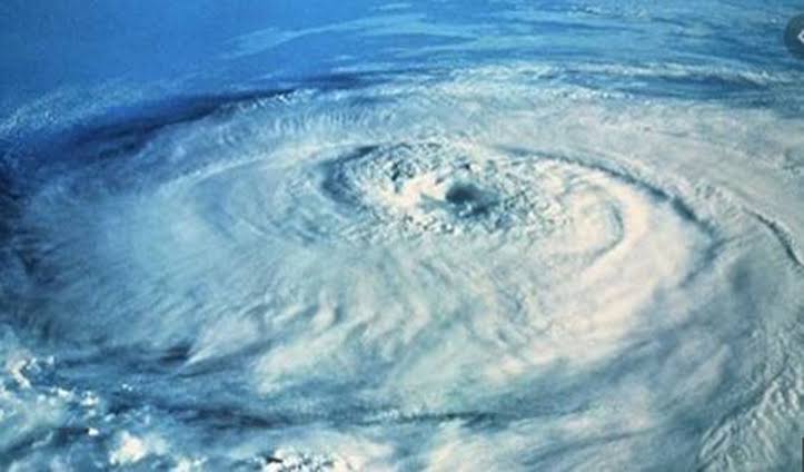 পশ্চিমবঙ্গে ইয়াসের তাণ্ডবে প্রাণ গেল ২ জনের