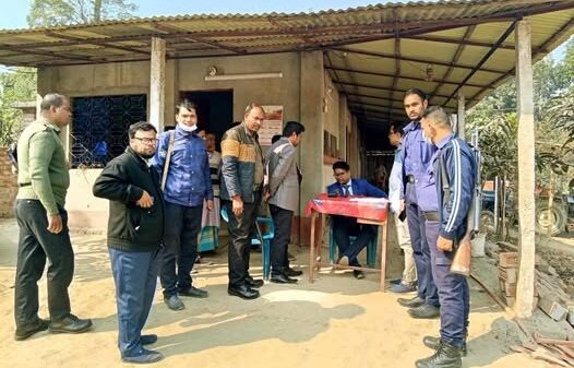 কুড়িগ্রামে এম আর বি ইকো ব্রিকসকে পাঁচ লক্ষ টাকা জরিমানা