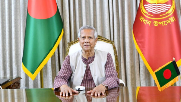 স্মৃতিবিজড়িত ধানমন্ডির ৩২ নম্বরের বাড়িতে ভাঙচুরের ঘটনা অনভিপ্রেত ও অনাকাঙ্ক্ষিত বলে জানিয়েছে অন্তর্বর্তী সরকার