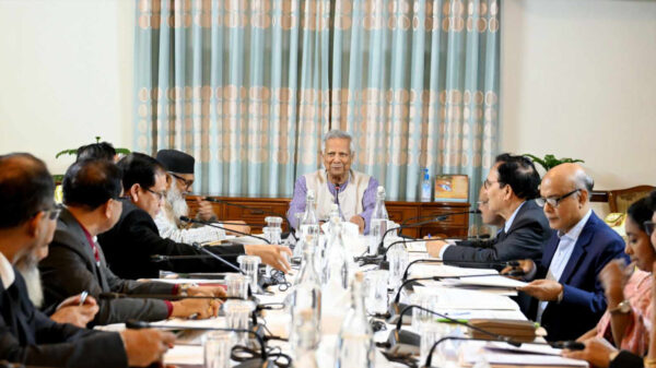 ’হজ ম্যানেজমেন্ট সেন্টার’ চালুর নির্দেশ প্রধান উপদেষ্টার