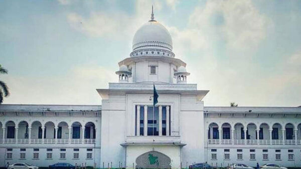৩৩ বছরে রাষ্ট্রপতি কতজনের কারাদণ্ড মওকুফ, দণ্ড স্থগিত বা কমিয়েছেন, তার তালিকা জানতে চেয়েছেন হাইকোর্ট