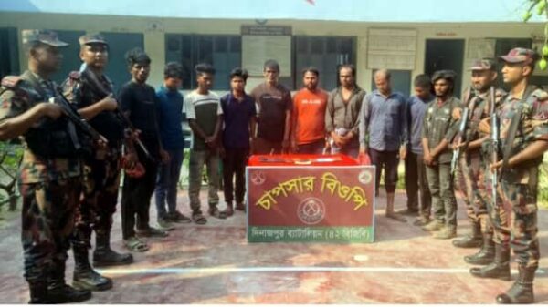 ঠাকুরগাঁওয়ে হরিপুরে সীমান্তে ভারত থেকে আসা ১০ অনুপ্রবেশকারী আটক !
