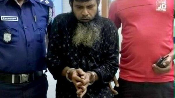 গাবতলী মডেল থানার অভিযানে মাদক কারবারি গ্রেপ্তার: ওসি সেরাজুল হকের দৃঢ় দিকনির্দেশনা সফল