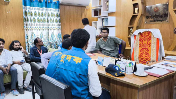 উপজেলা স্বাস্থ্য কমপ্লেক্সে রোগী সেজে অভিযান পরিচালনা করেছে দুর্নীতি দমন কমিশন