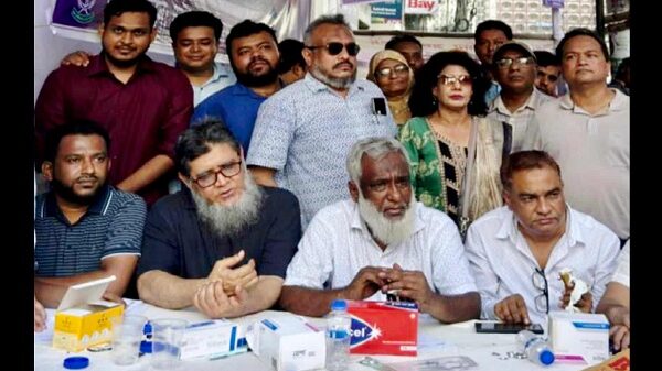 তারুণ্যের অধিকার প্রতিষ্ঠার সমাবেশে সেবামূলক উদ্যোগের উজ্জ্বল দৃষ্টান্ত