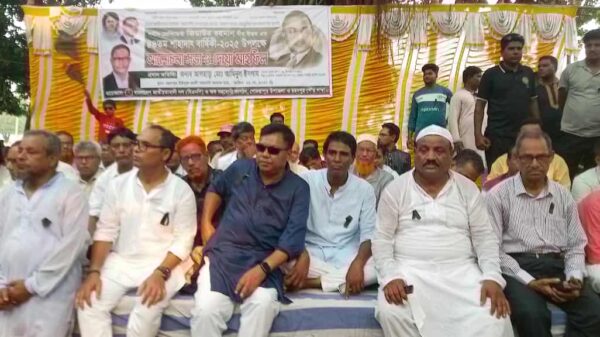 গোমস্তাপুরে শহীদ রাষ্ট্রপতি জিয়াউর রহমানের ৪৪তম শাহাদাৎ বার্ষিকী পালিত