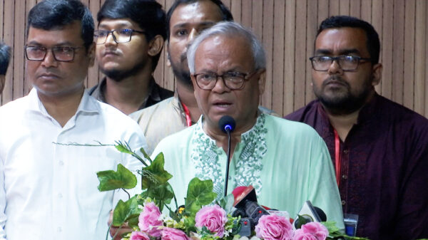 লন্ডনে প্রধান উপদেষ্টা ও তারেক রহমানের মধ্যকার বৈঠকে নির্বাচন ও সংস্কার ইস্যু গুরুত্ব পাবে