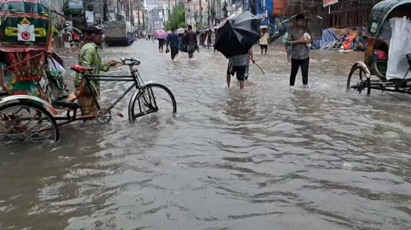 মৌসুমী বায়ু সক্রিয় থাকায় দেশের বিভিন্ন জেলায় বৃষ্টি