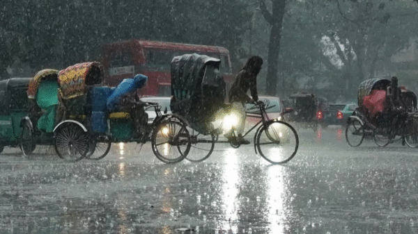 রাতে ৮ জেলার ওপর দিয়ে ঘণ্টায় সর্বোচ্চ ৬০ কিলোমিটার বেগে ঝড় হতে পারে