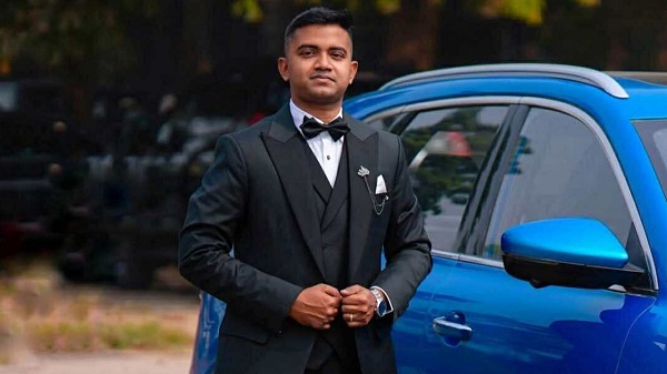 পাইলট ফ্লাইট লেফটেন্যান্ট তৌকির মারা গেছেন