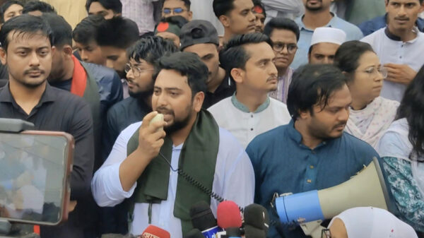 ৩ আগস্টের মধ্যে জুলাই ঘোষণাপত্র দিতে ব্যর্থ হলে আন্দোলনের হুঁশিয়ারি :নাহিদ ইসলাম