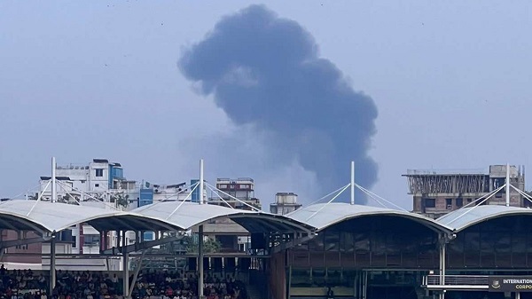শেওড়াপাড়ার শামীম সরণি এলাকার একটি ভবনে অগ্নিকাণ্ড
