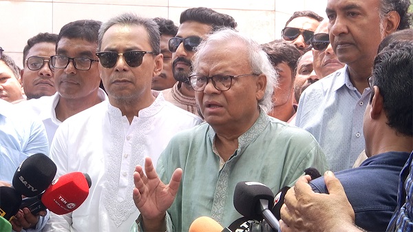 আওয়ামী আমলের প্রশাসন দিয়ে সুষ্ঠু নির্বাচন সম্ভব হবে না: রিজভী