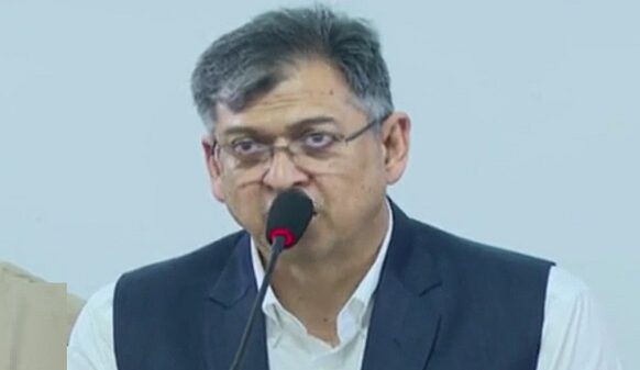গণতন্ত্রের মুক্তির জন্য জীবন দেয়া সবাই জাতীয় বীর: সালাহউদ্দিন আহমদ