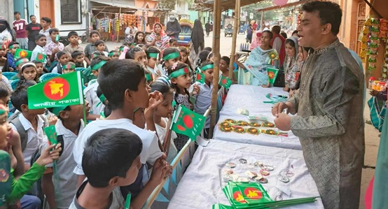 ইউনিভার্সাল চিলড্রেনস ডে–২০২৫ উদযাপনে দোয়া মাহফিল ও উপহার বিতরণ অনুষ্ঠিত