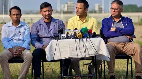 পূর্বাচল স্টেডিয়ামে ‘মাটি চুরি’ ইস্যুতে নড়েচড়ে বসলেন পাইলট