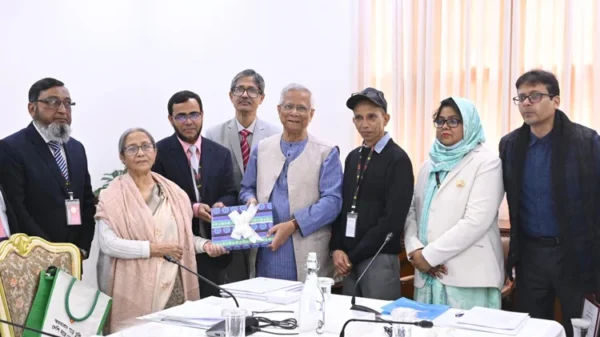 গভীর সমুদ্রে গবেষণা ও সমস্যা চিহ্নিতকরণের ওপর প্রধান উপদেষ্টার গুরুত্বারোপ