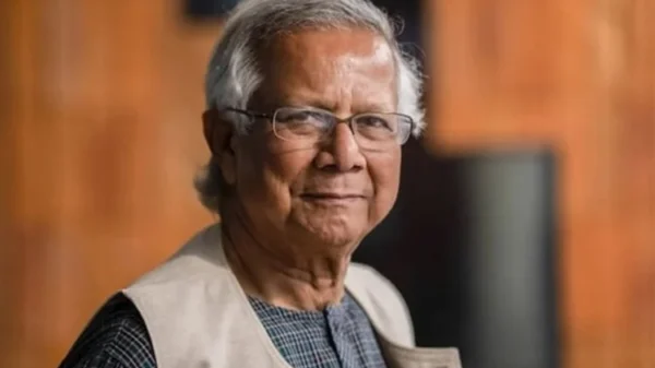 শহীদ শরীফ ওসমান হাদির পরিবারকে ফ্ল্যাটের দলিল হস্তান্তর প্রধান উপদেষ্টার
