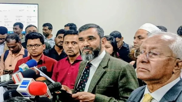 নির্বাচনে আইনশৃঙ্খলা বাহিনীর ৯ লাখ ৫৮ হাজার সদস্য মোতায়েন: ইসি