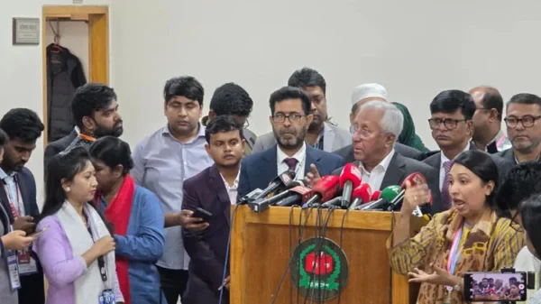 দুপুর ১২টা পর্যন্ত ভোট প্রদানের হার ৩২.৮৮ শতাংশ : ইসি সচিব