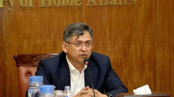 রাজনৈতিক হয়রানিমূলক আরো ১,২০২টি মামলা প্রত্যাহারের অনুমোদন দেওয়া হয়েছে: স্বরাষ্ট্রমন্ত্রী
