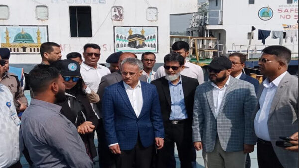 খাদ্যপণ্য খালাসে বিলম্ব: দায়ীদের বিরুদ্ধে কঠোর ব্যবস্থার নির্দেশ নৌপরিবহন মন্ত্রীর