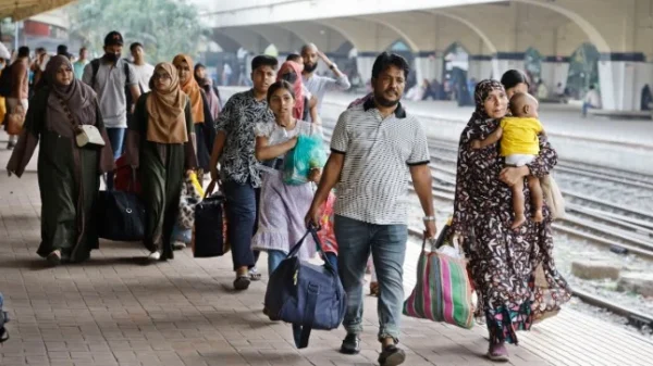 দেশে সপ্তাহব্যাপী ঈদের ছুটি শুরু