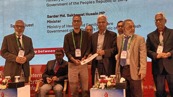 সরকার প্রতিটি মানুষের দোরগোড়ায় চিকিৎসাসেবা পৌঁছে দিতে প্রতিশ্রুতিবদ্ধ : সমাজকল্যাণ মন্ত্রী