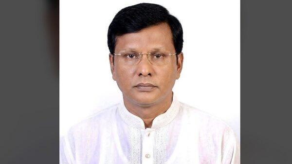 উপহার ফিরিয়ে দিয়ে সততার অনন্য দৃষ্টান্ত স্থাপন করলেন এমপি মোবাশ্বের আলম ভূঁইয়া