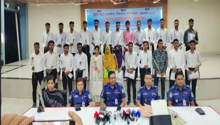 শেরপুরে যোগ্যতার ভিত্তিতে পুলিশে চাকরি পেলেন ২৫ জন তরুণ-তরুণী