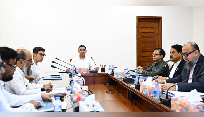 প্রধানমন্ত্রীর সভাপতিত্বে ‘বন্ধ কলকারখানা চালু ও ব্যবস্থাপনা’ সংক্রান্ত সভা অনুষ্ঠিত