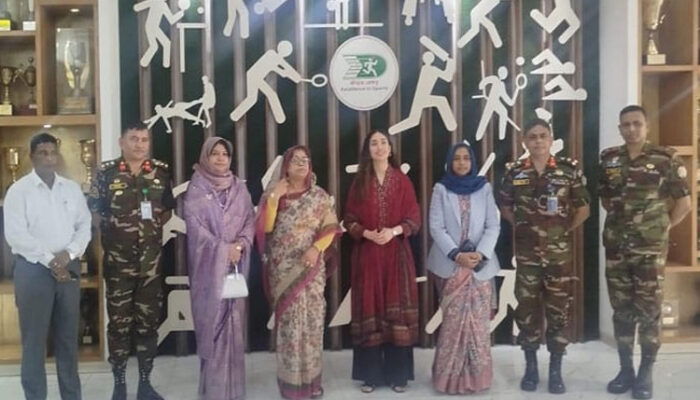 বিকেএসপি পরিদর্শন ও নারী ফুটবলারদের সঙ্গে খেলায় অংশ নিয়েছেন জাইমা রহমান